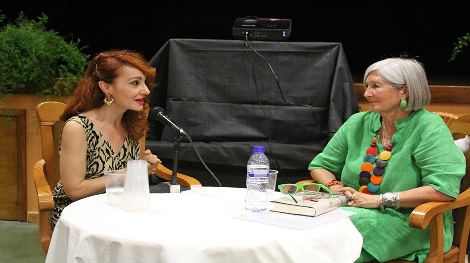 Imagen Angélica Morales presenta su novela 'La casa de los hilos rotos' en Grañén