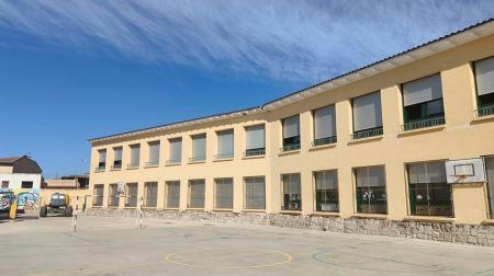 Imagen El artista Isaac Mahow creará un mural en la fachada del colegio de Grañén